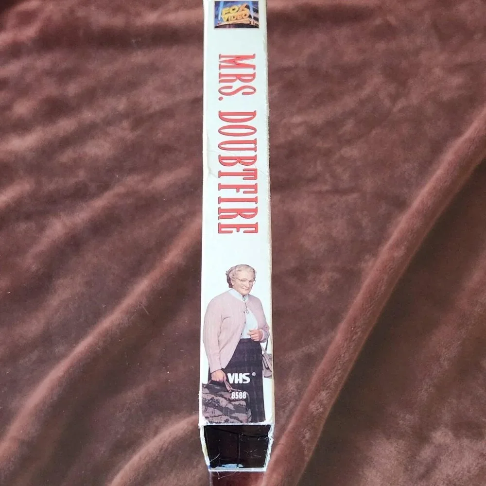 Mrs. Doubtfire - 1993 - VHS tape